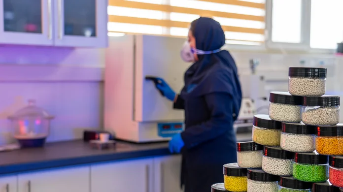 آزمایش مستربچ