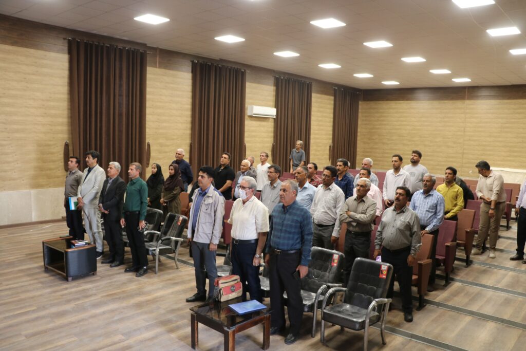 همایش چغندرکاران شهرستان مرودشت با محوریت مدیریت و چالش های کاشت چغندر قند