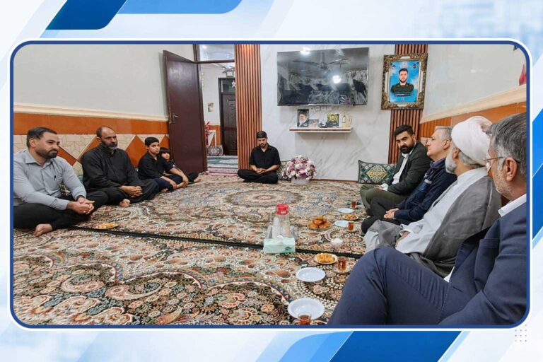 دیدار مدیرعامل پتروشیمی شیمی‌بافت با خانواده شهید محمدرضا خزیمی