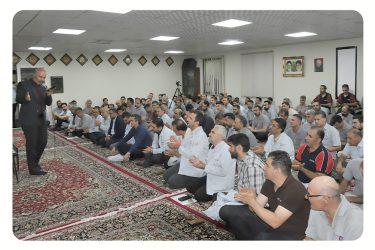برگزاری مراسم جشن سالروز آغاز امامت حضرت ولی‌عصر(عج) در شرکت رادیاتور ایران